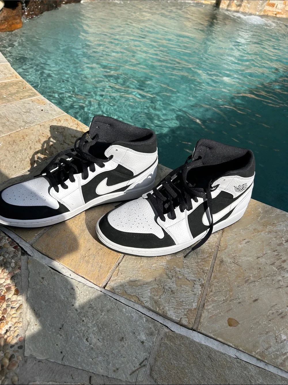 Nike Air Jordan 1 Mid White Black Size 13
